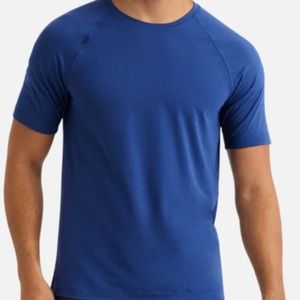 NWT Rhone Reign Short Sleeve Workout Shirt, Anti-Odor,Moisture Wicking Medium
